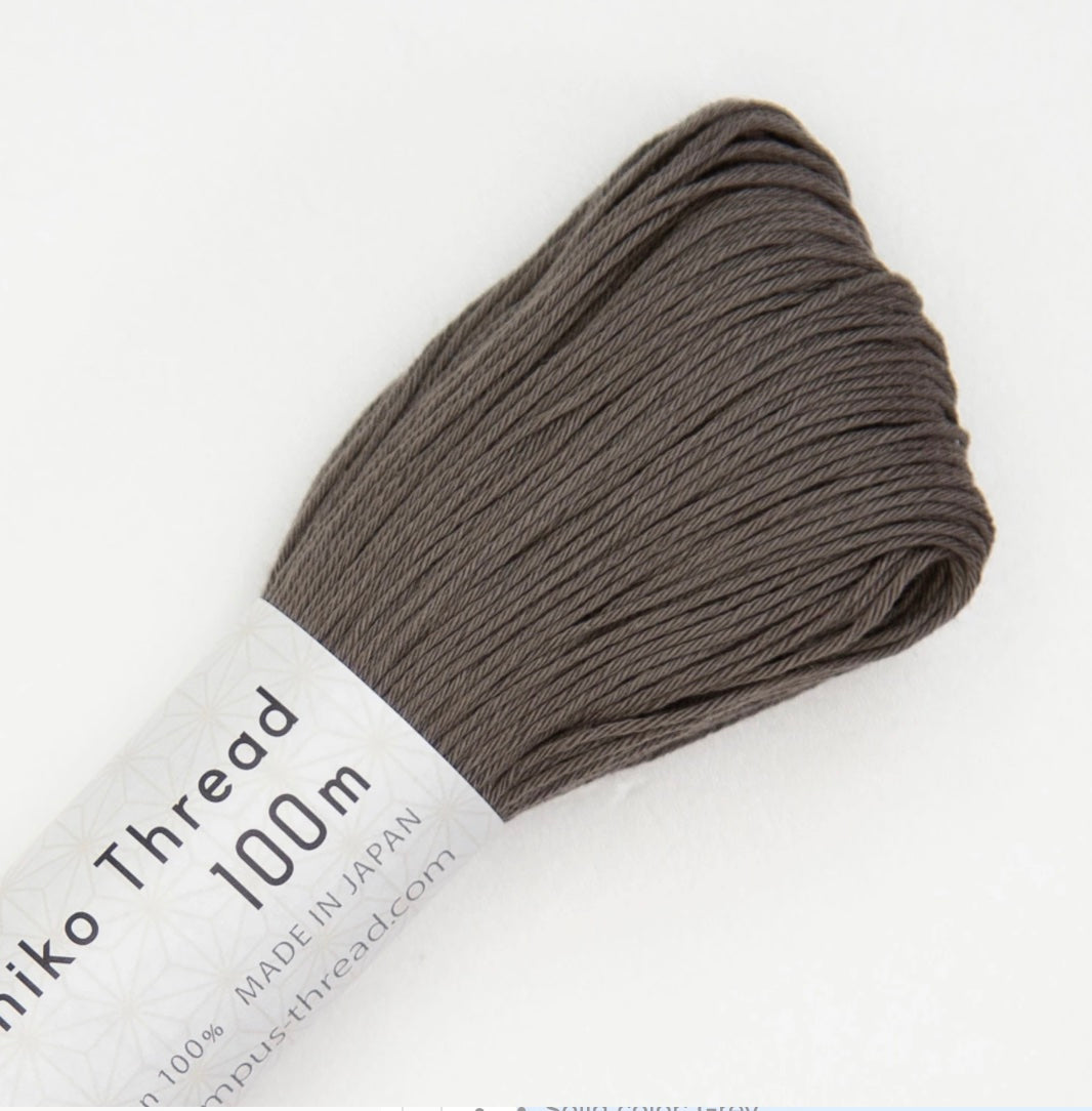 Olympus Sashiko Thread, Large Skein, 100m, Steel Gray 130